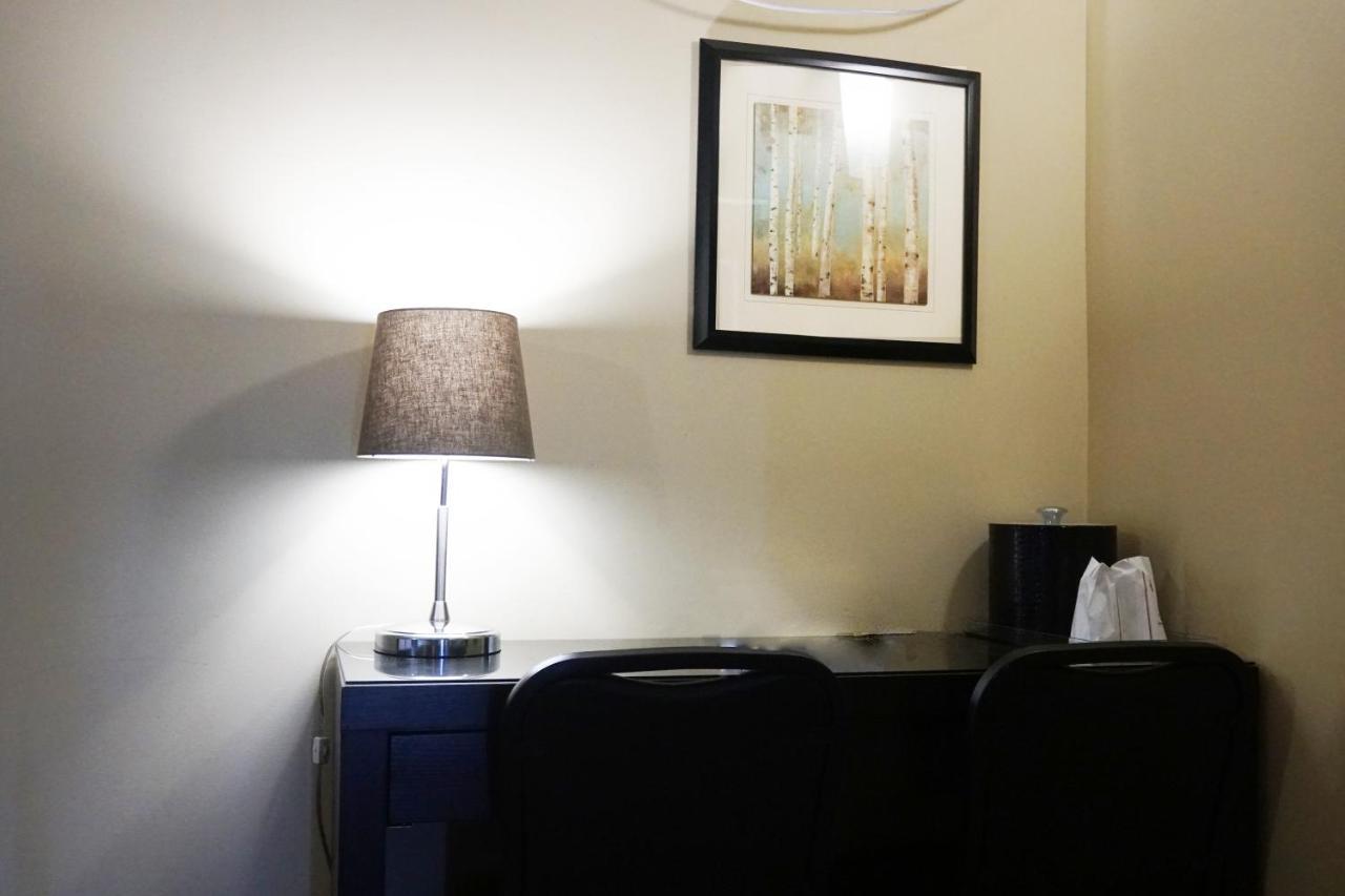Motel Des Cedres Sherbrooke Eksteriør bilde
