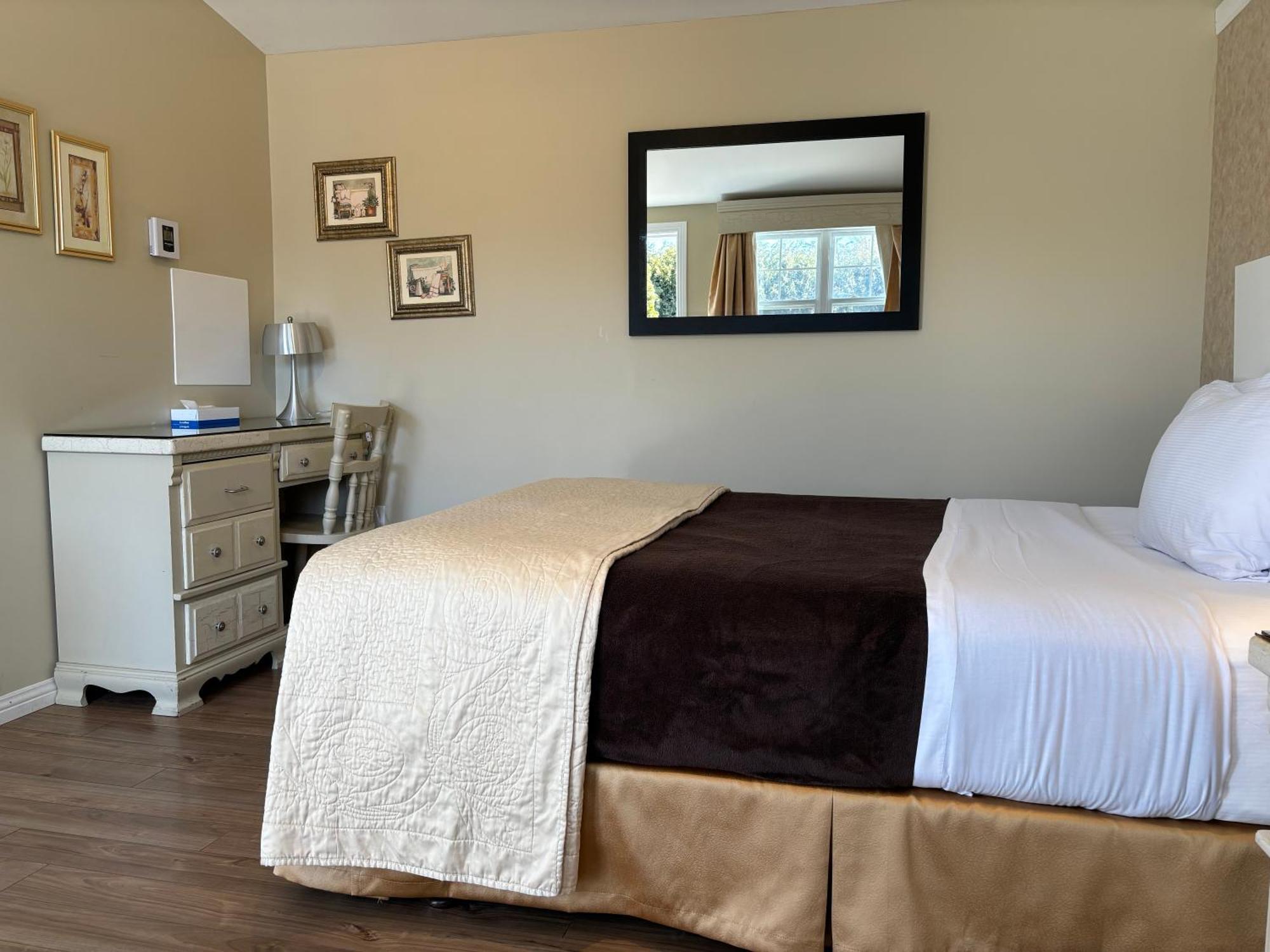 Motel Des Cedres Sherbrooke Eksteriør bilde