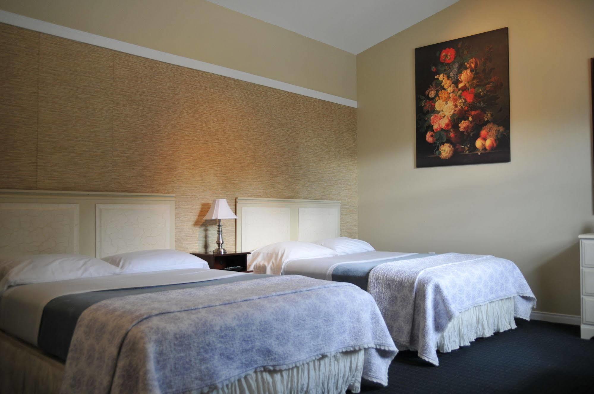 Motel Des Cedres Sherbrooke Eksteriør bilde