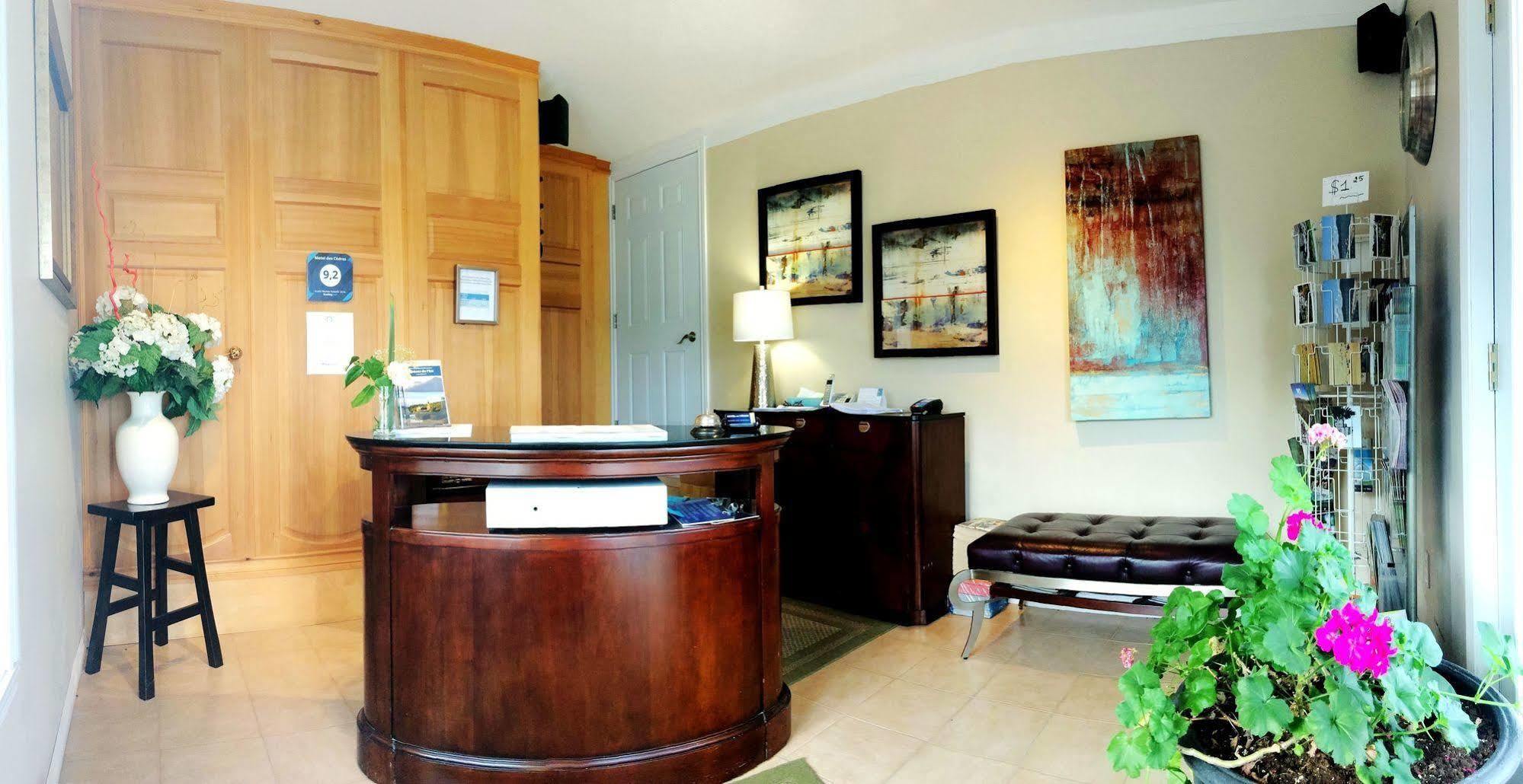 Motel Des Cedres Sherbrooke Eksteriør bilde